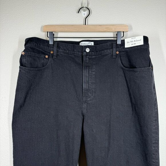 NWT Abercrombie & Fitch The 90s Relaxed Jeans High Rise Black Size 34 18 Short - Picture 2 of 10